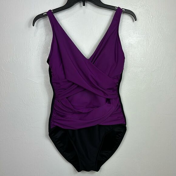 Miraclesuit Color-Block Megan Tummy Control One-Piece Swimsuit 10 - Picture 2 of 9